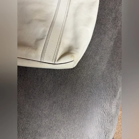 Coach Legacy 65th Anniversary Gigi Tote White Leather Shoulder Bag | 10650 - Picture 9 of 16